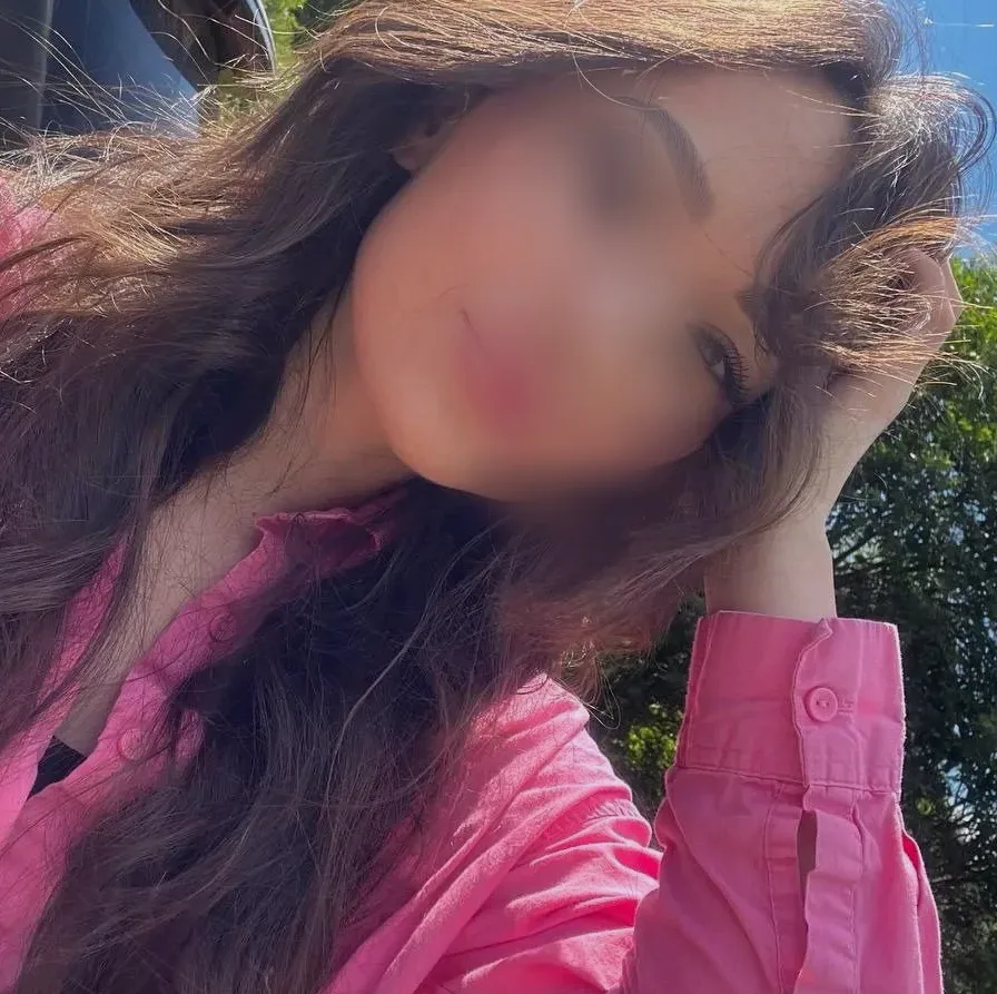 Annika, 25