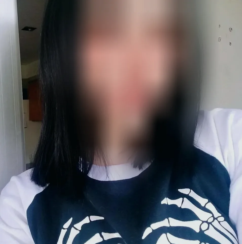 Aylin, 20