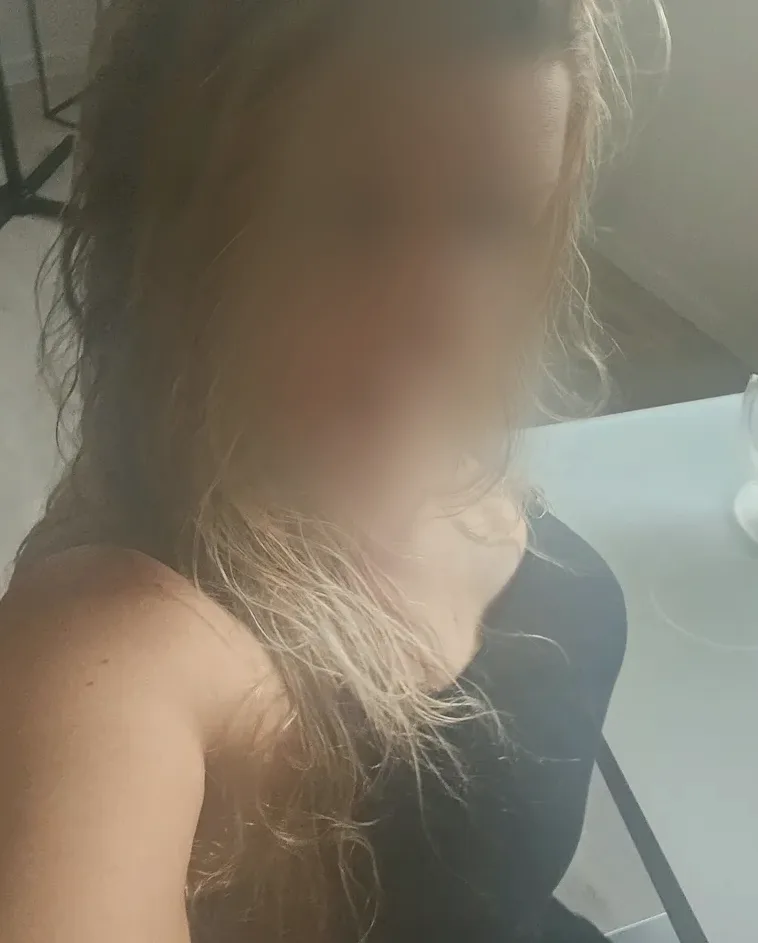 Claudia, 31